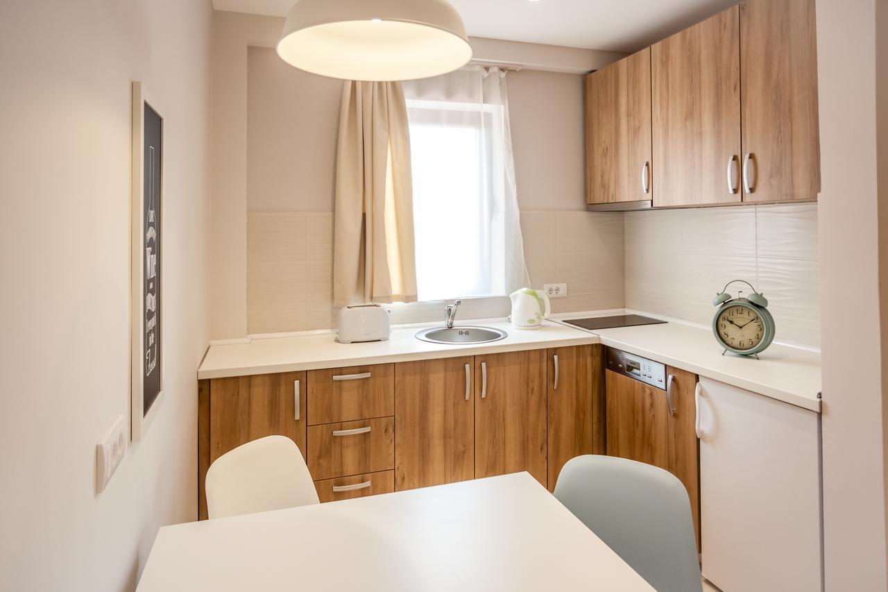 Apartmani Studio 兹雷尼亚宁 外观 照片