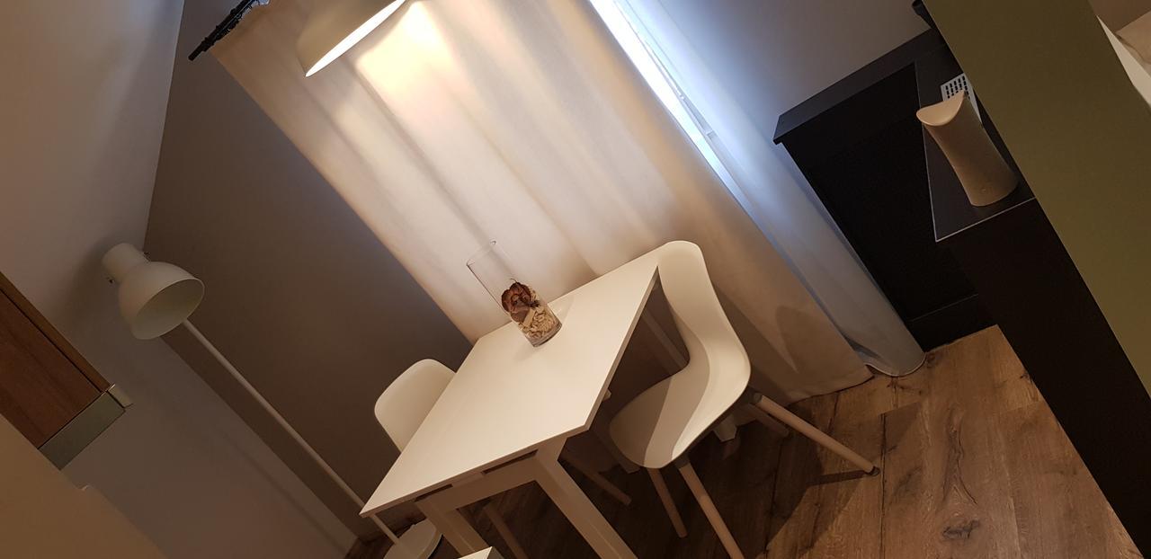 Apartmani Studio 兹雷尼亚宁 外观 照片