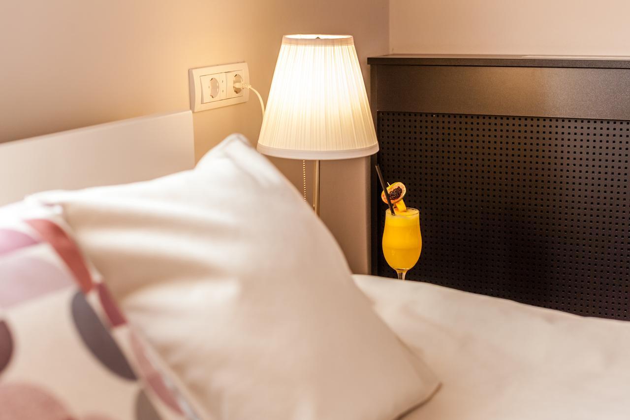 Apartmani Studio 兹雷尼亚宁 外观 照片